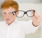 Niño en su primera revisión oftalmológica